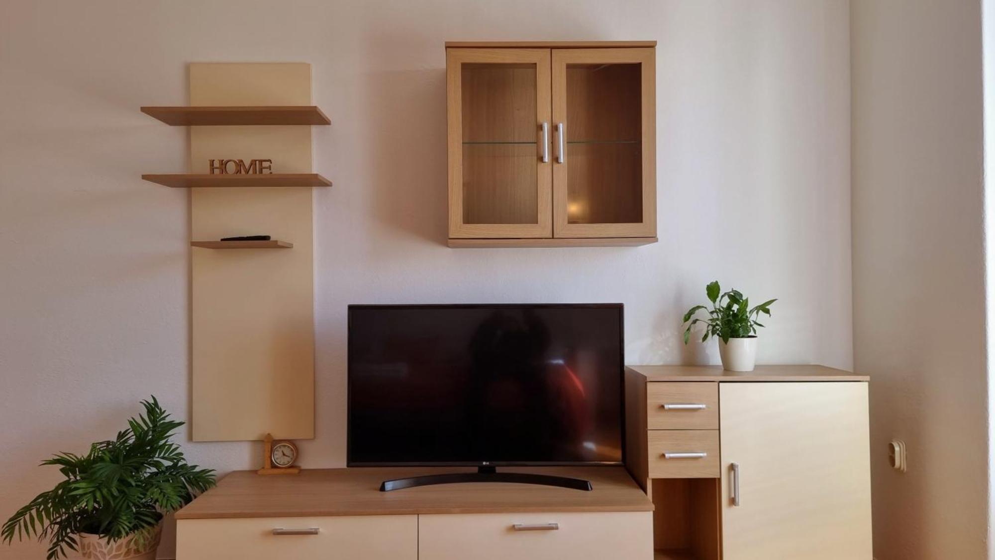 Apartment Merica Оміш Екстер'єр фото