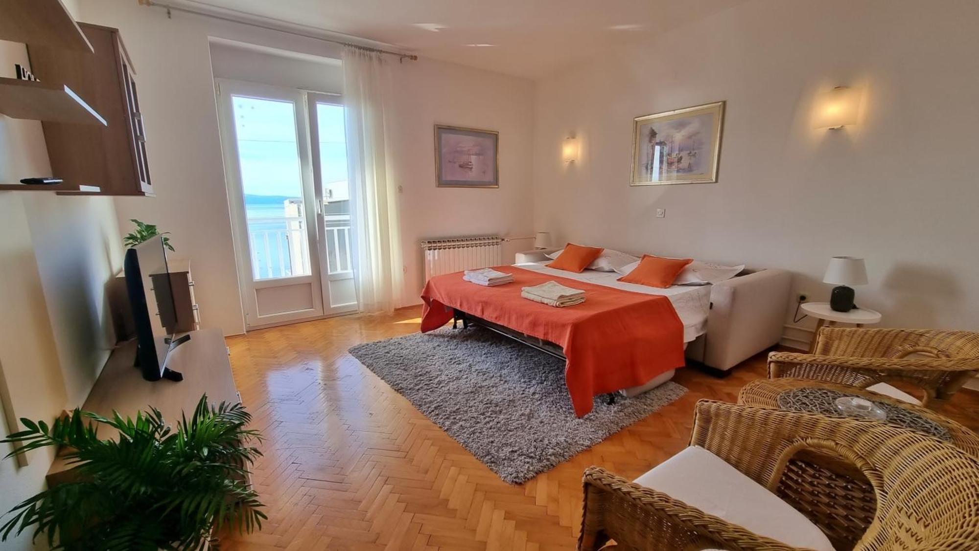 Apartment Merica Оміш Екстер'єр фото