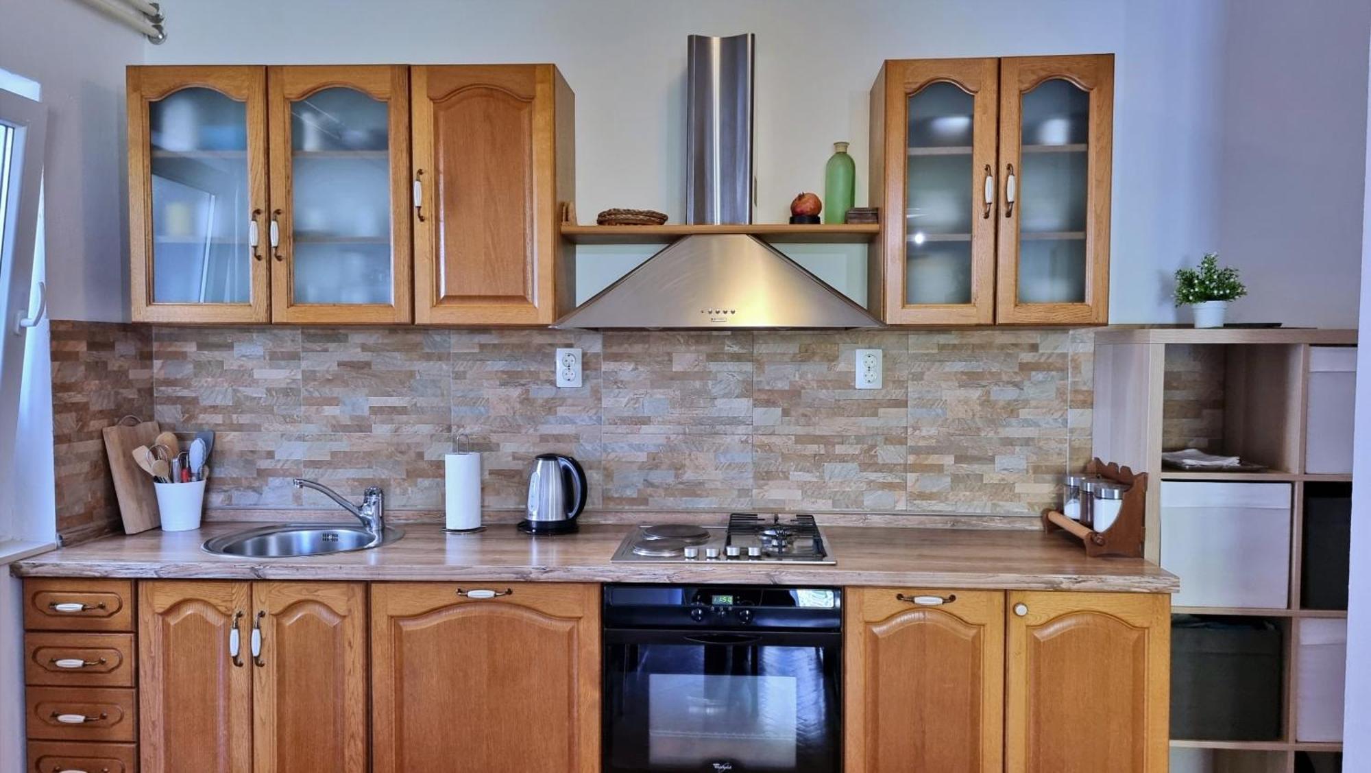 Apartment Merica Оміш Екстер'єр фото